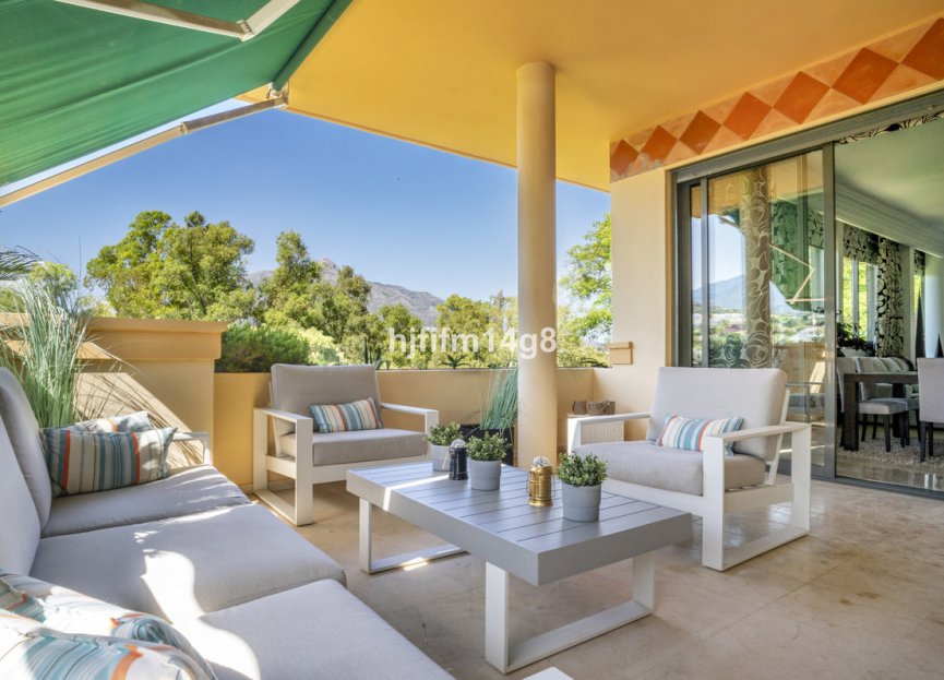 Resale - Apartment - Penthouse - Marbella - Nueva Andalucia