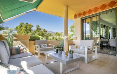 Resale - Apartment - Penthouse - Marbella - Nueva Andalucia
