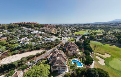 Resale - Apartment - Penthouse - Marbella - Nueva Andalucia