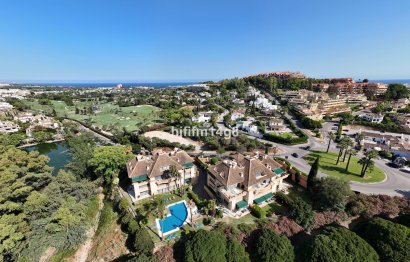 Resale - Apartment - Penthouse - Marbella - Nueva Andalucia