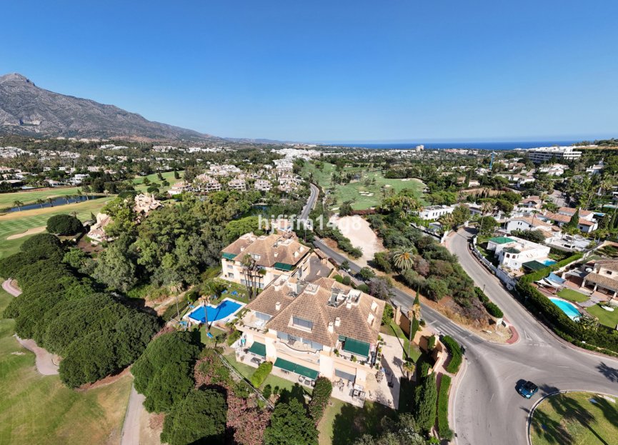 Resale - Apartment - Penthouse - Marbella - Nueva Andalucia