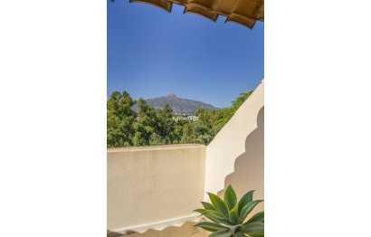 Resale - Apartment - Penthouse - Marbella - Nueva Andalucia