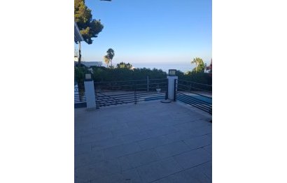Resale - House - Detached Villa - Benalmádena - Benalmadena Centro