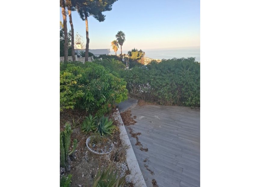 Resale - House - Detached Villa - Benalmádena - Benalmadena Centro