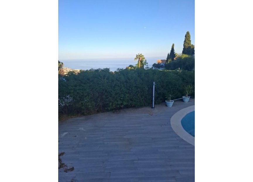 Resale - House - Detached Villa - Benalmádena - Benalmadena Centro