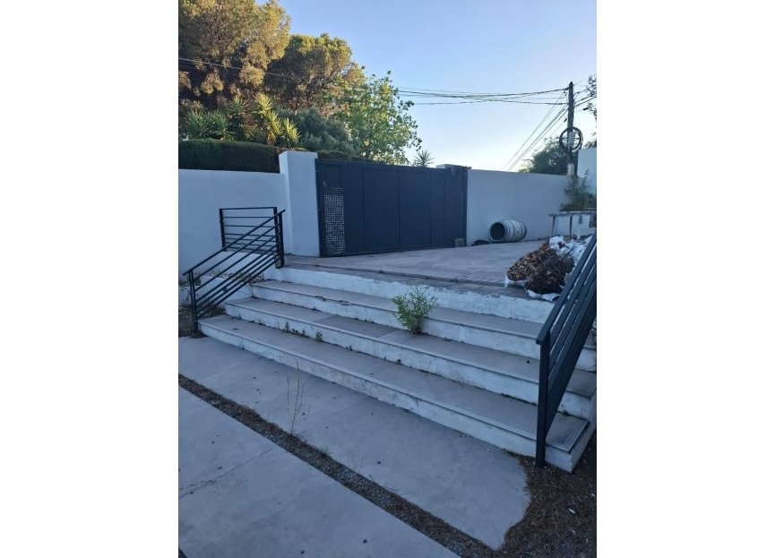 Resale - House - Detached Villa - Benalmádena - Benalmadena Centro