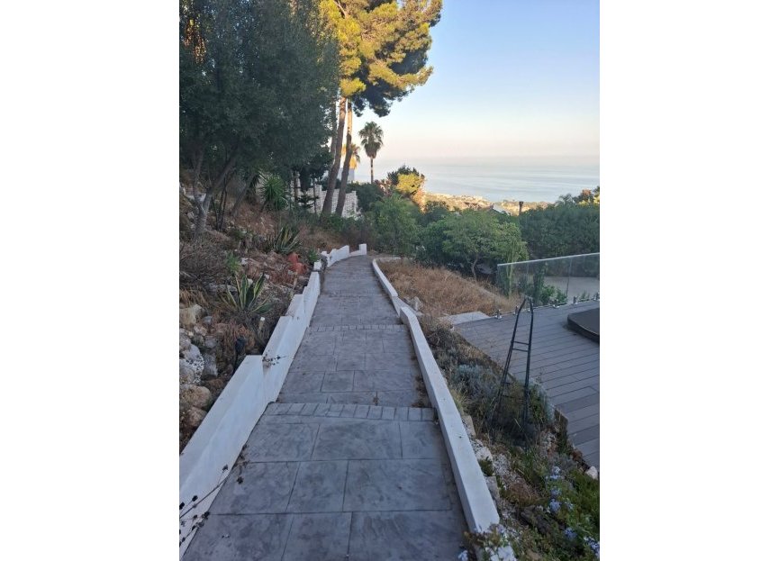 Resale - House - Detached Villa - Benalmádena - Benalmadena Centro