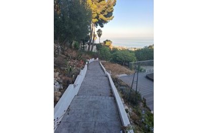 Resale - House - Detached Villa - Benalmádena - Benalmadena Centro