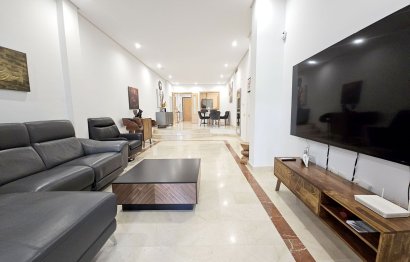 Resale - Apartment - Ground Floor Apartment - Marbella - Puerto Banús