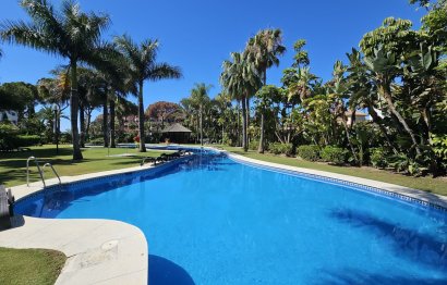 Resale - Apartment - Ground Floor Apartment - Marbella - Puerto Banús