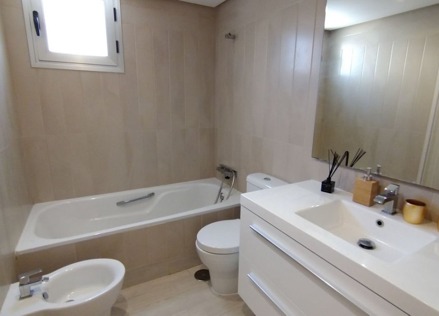 Resale - Apartment - Middle Floor Apartment - Marbella - San Pedro De Alcantara