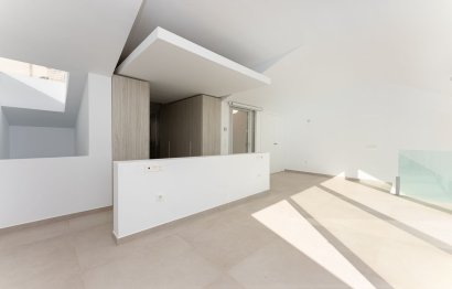 Resale - Apartment - Penthouse - Benalmádena - Benalmadena Pueblo