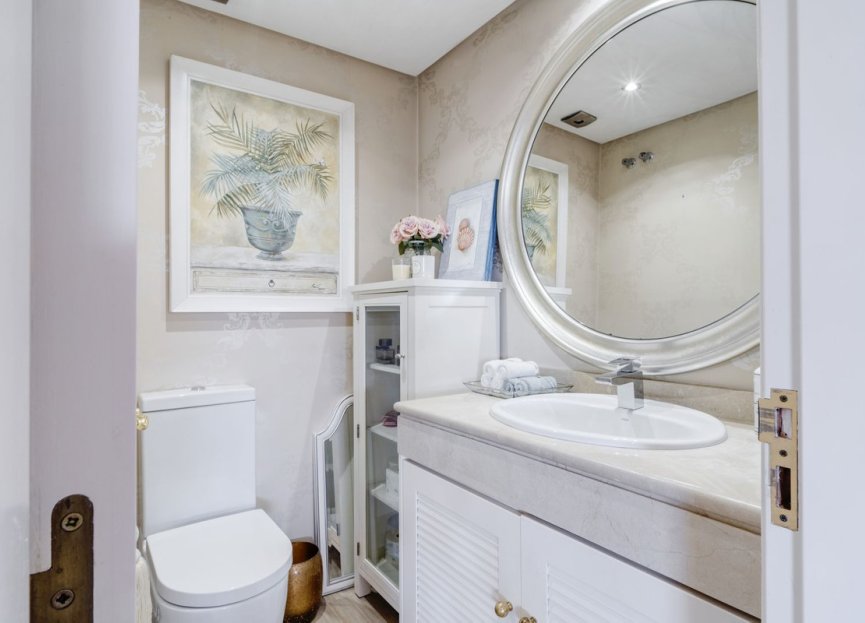 Resale - Apartment - Penthouse - Marbella - Bahía de Marbella