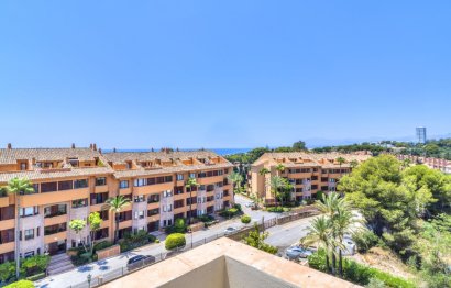 Resale - Apartment - Penthouse - Marbella - Bahía de Marbella