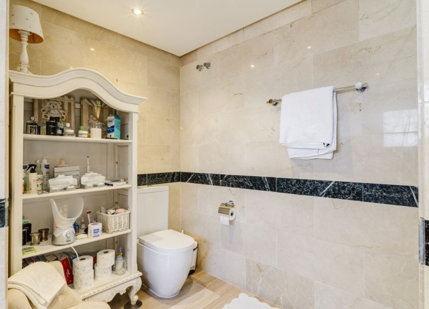 Resale - Apartment - Penthouse - Marbella - Bahía de Marbella