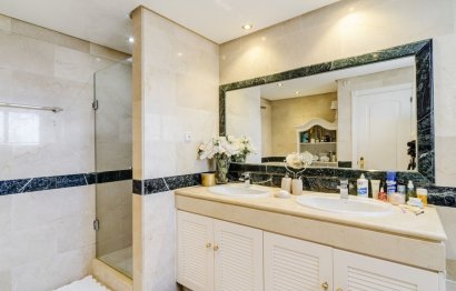 Resale - Apartment - Penthouse - Marbella - Bahía de Marbella