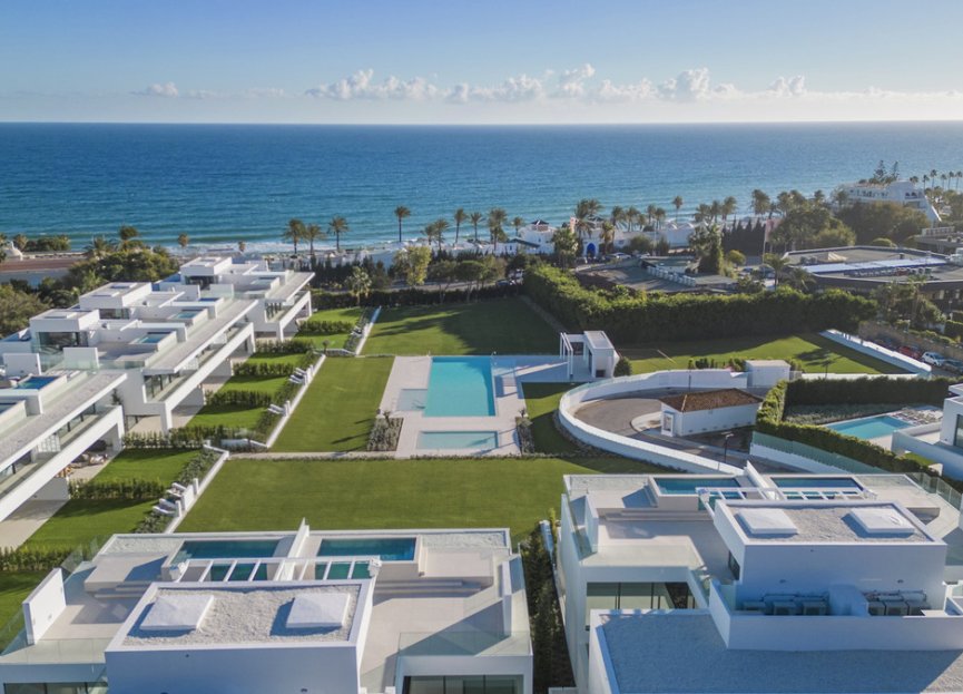 Resale - House - Semi-Detached House - Marbella - The Golden Mile