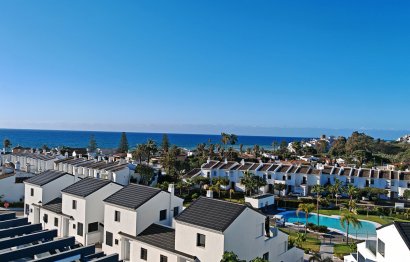 Resale - Apartment - Penthouse - Estepona - Estepona Centro
