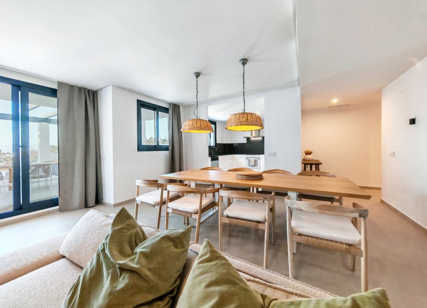 Resale - Apartment - Penthouse - Estepona - Estepona Centro