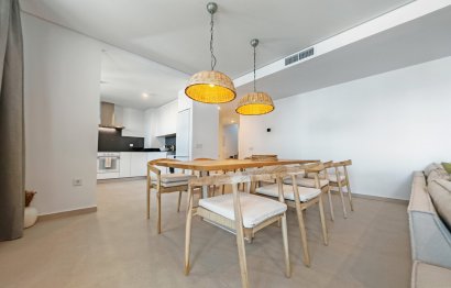 Resale - Apartment - Penthouse - Estepona - Estepona Centro