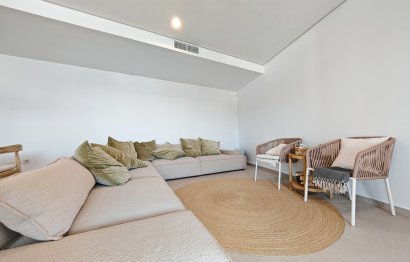 Resale - Apartment - Penthouse - Estepona - Estepona Centro