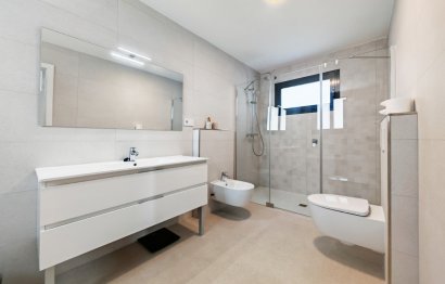 Resale - Apartment - Penthouse - Estepona - Estepona Centro