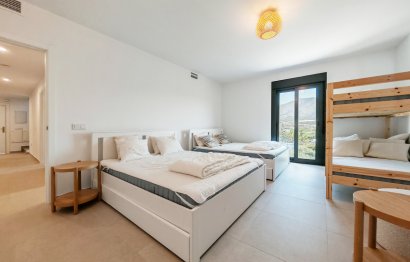 Resale - Apartment - Penthouse - Estepona - Estepona Centro