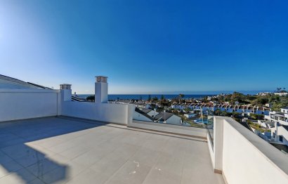 Resale - Apartment - Penthouse - Estepona - Estepona Centro