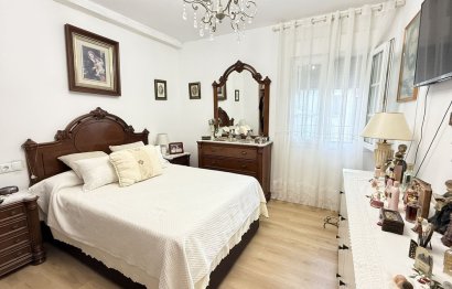 Resale - Ground floor apartment - Estepona - Estepona Centro