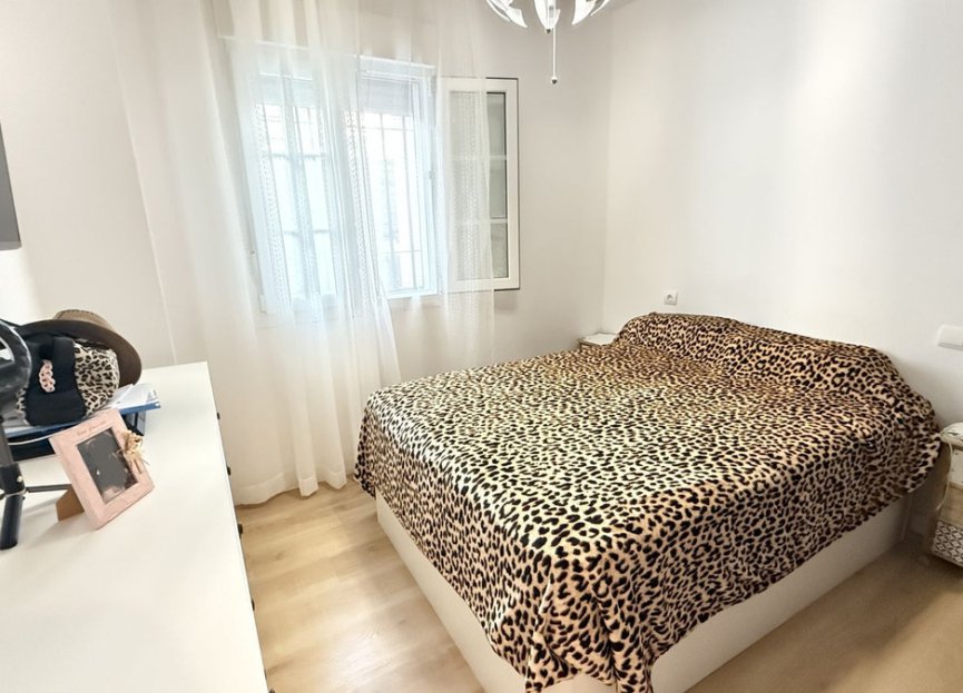 Resale - Ground floor apartment - Estepona - Estepona Centro