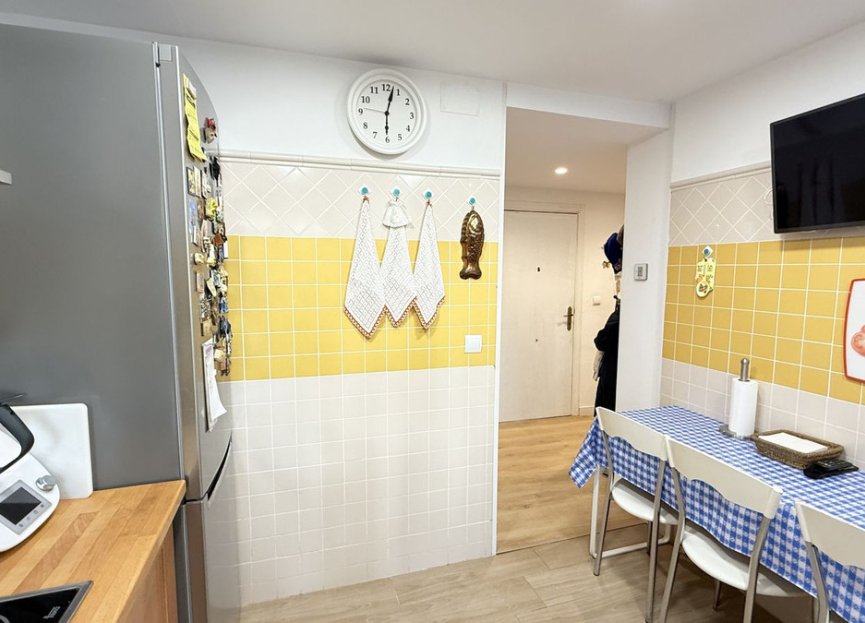 Resale - Ground floor apartment - Estepona - Estepona Centro