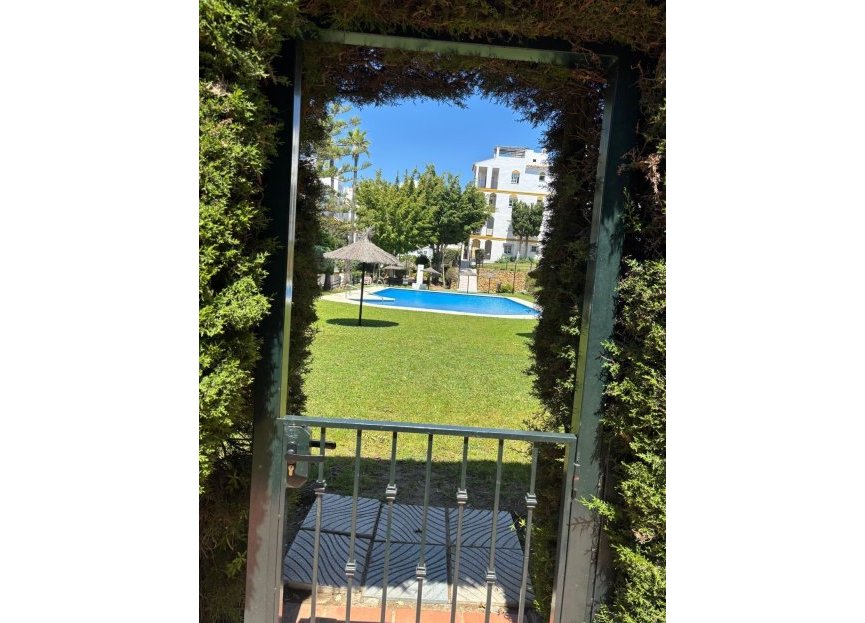 Resale - Ground floor apartment - Estepona - Estepona Centro