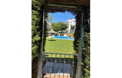 Resale - Ground floor apartment - Estepona - Estepona Centro