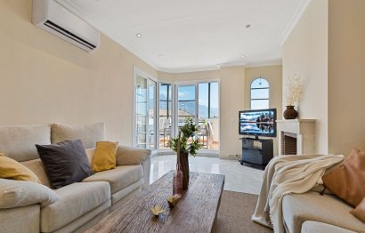 Resale - Apartment - Middle Floor Apartment - Marbella - Nueva Andalucia