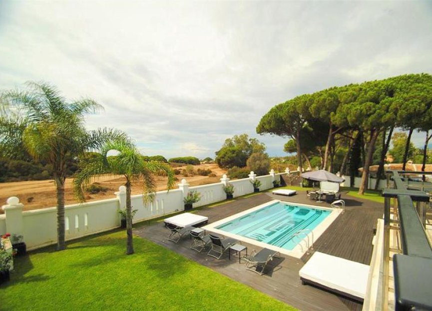 Resale - House - Detached Villa - Marbella - Cabopino