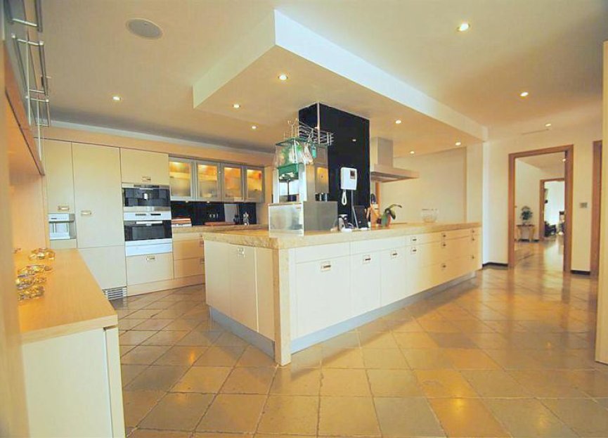 Resale - House - Detached Villa - Marbella - Cabopino