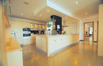 Resale - House - Detached Villa - Marbella - Cabopino