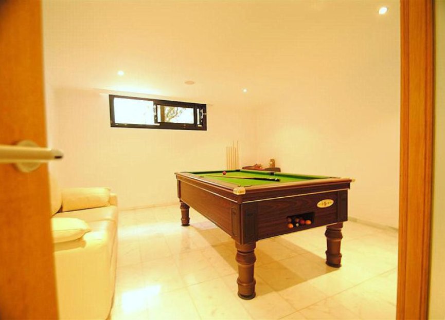 Resale - House - Detached Villa - Marbella - Cabopino