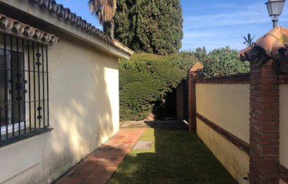 Resale - House - Finca - Cortijo - Estepona - Estepona Centro