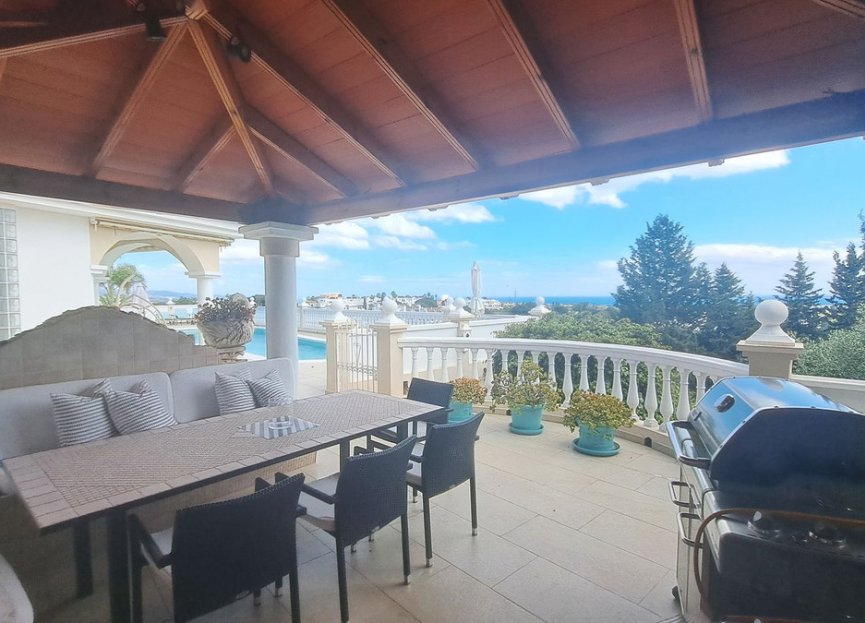 Resale - House - Detached Villa - Benahavís - La Quinta