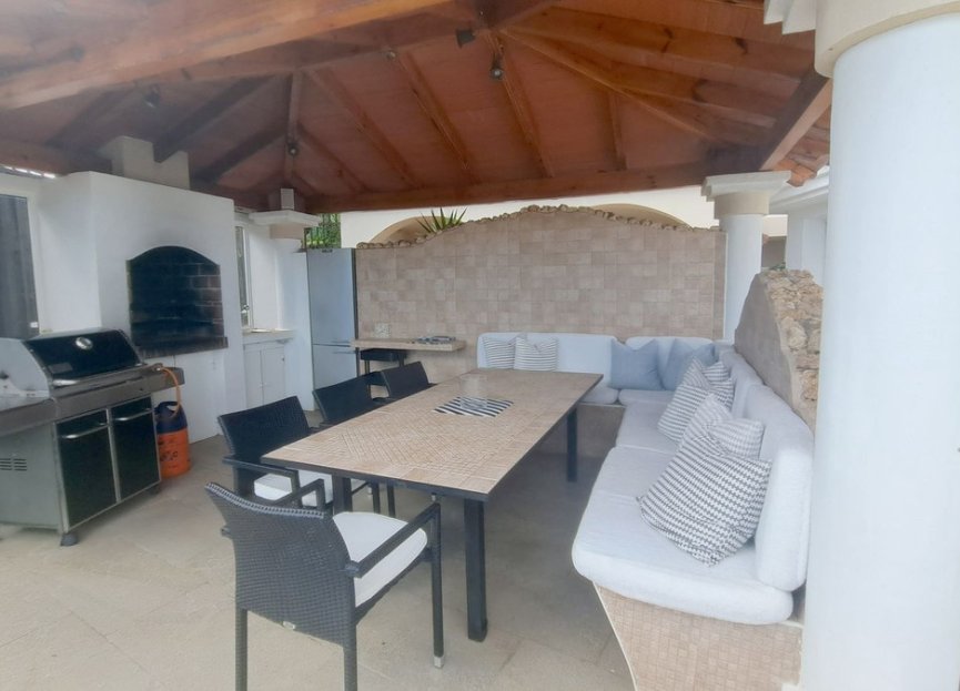 Resale - House - Detached Villa - Benahavís - La Quinta