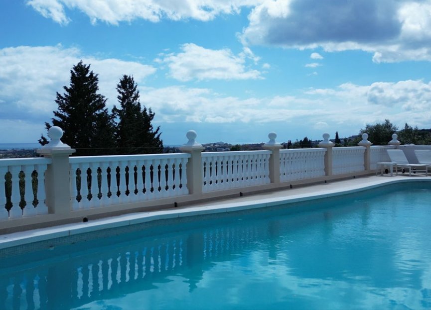 Resale - House - Detached Villa - Benahavís - La Quinta