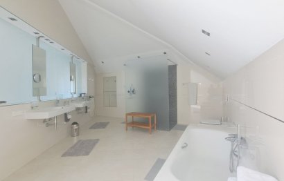 Resale - House - Detached Villa - Benahavís - La Quinta