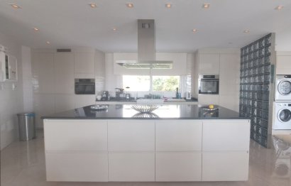 Resale - House - Detached Villa - Benahavís - La Quinta