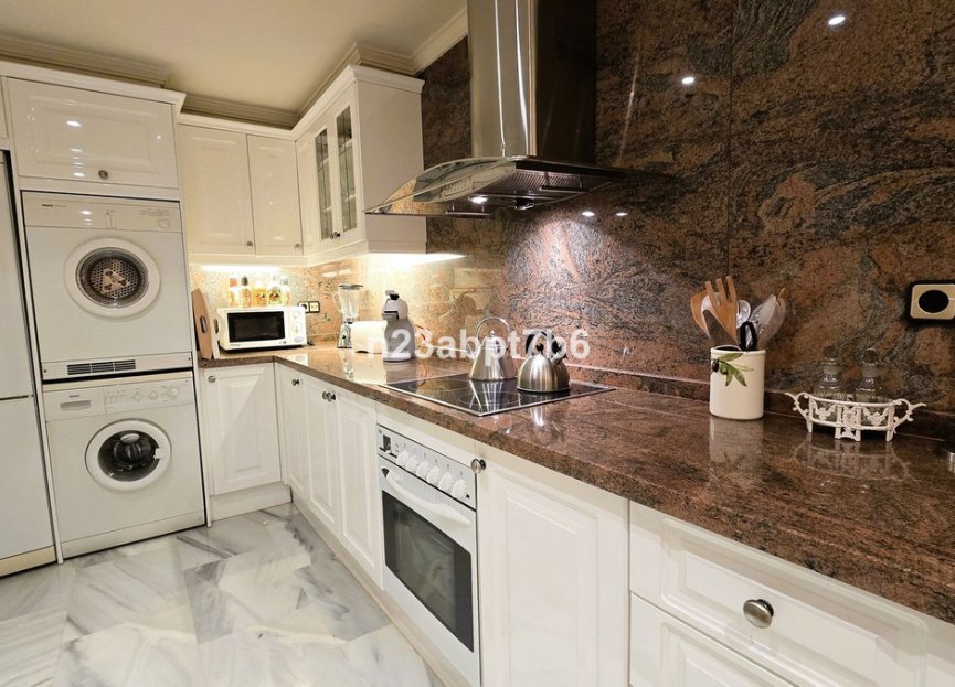 Reventa - Apartment - Middle Floor Apartment - Marbella - Nueva Andalucia