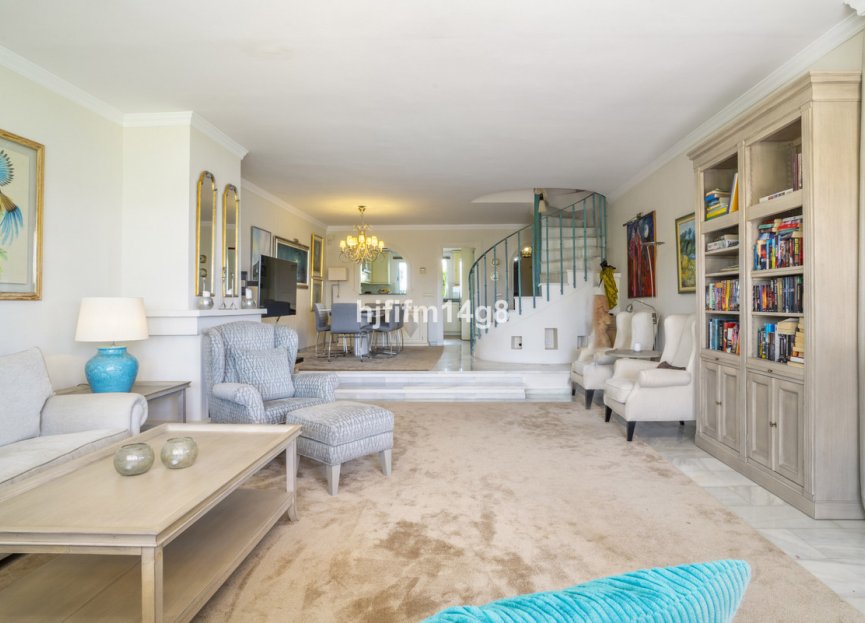 Resale - House - Townhouse - Marbella - Nueva Andalucia