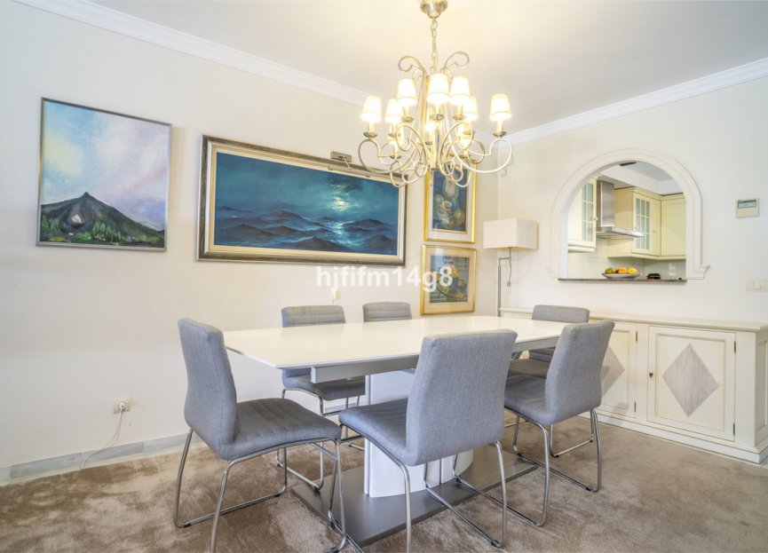 Resale - House - Townhouse - Marbella - Nueva Andalucia