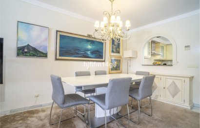 Resale - House - Townhouse - Marbella - Nueva Andalucia