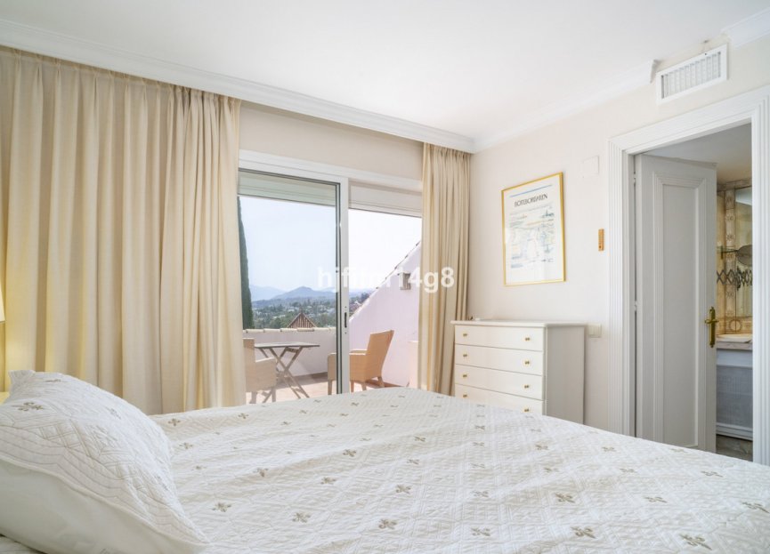 Resale - House - Townhouse - Marbella - Nueva Andalucia
