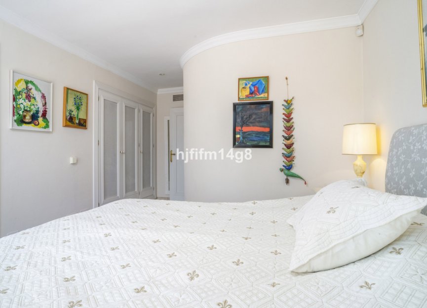 Resale - House - Townhouse - Marbella - Nueva Andalucia